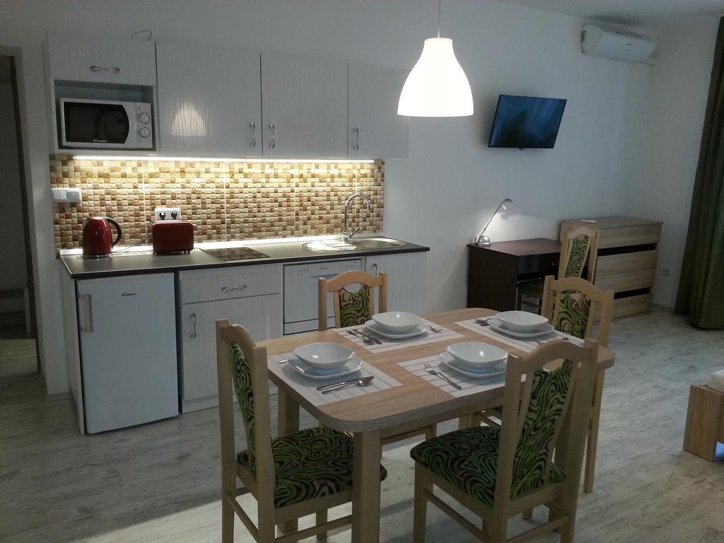 Downtown Apartment Miskolc Extérieur photo