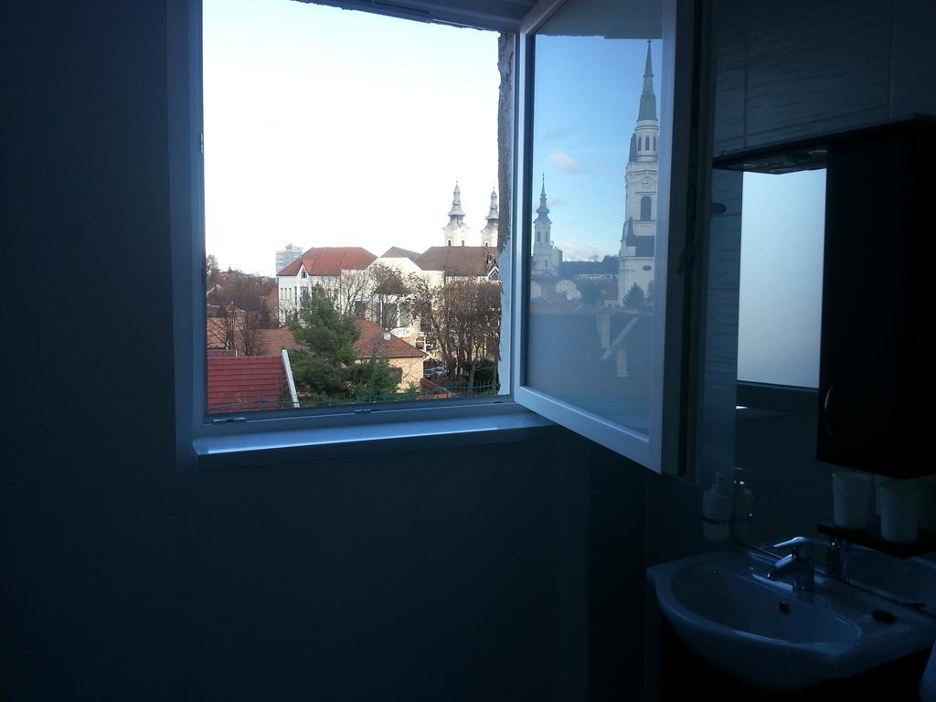Downtown Apartment Miskolc Extérieur photo