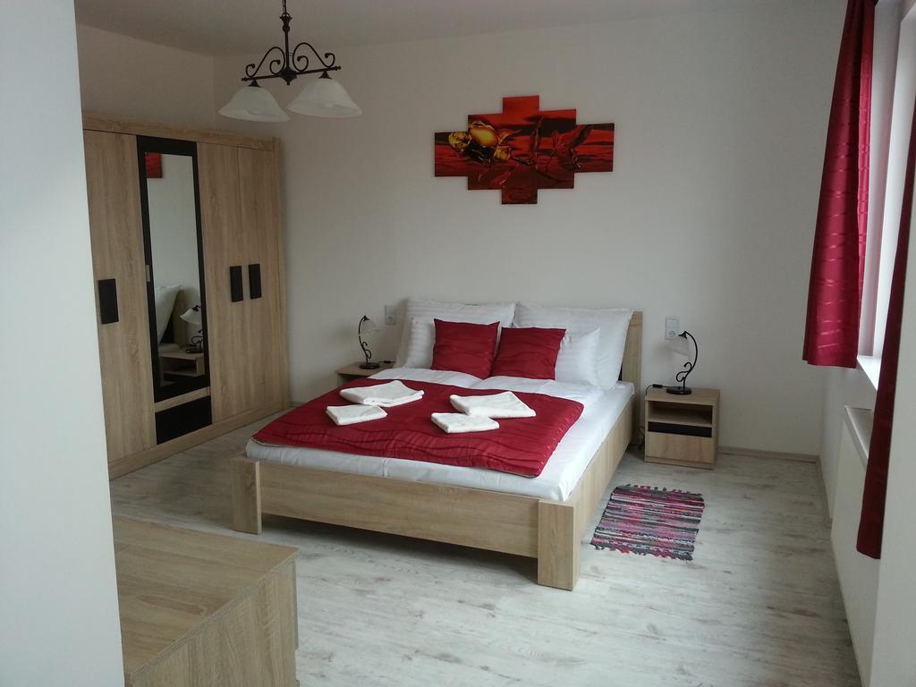 Downtown Apartment Miskolc Extérieur photo